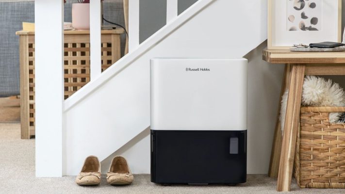 máy hút ẩm bật liên tục có sao không