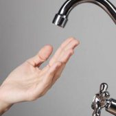 Máy Lọc Nước Không Ra Nước Nóng – Nguyên Nhân Và Cách Khắc